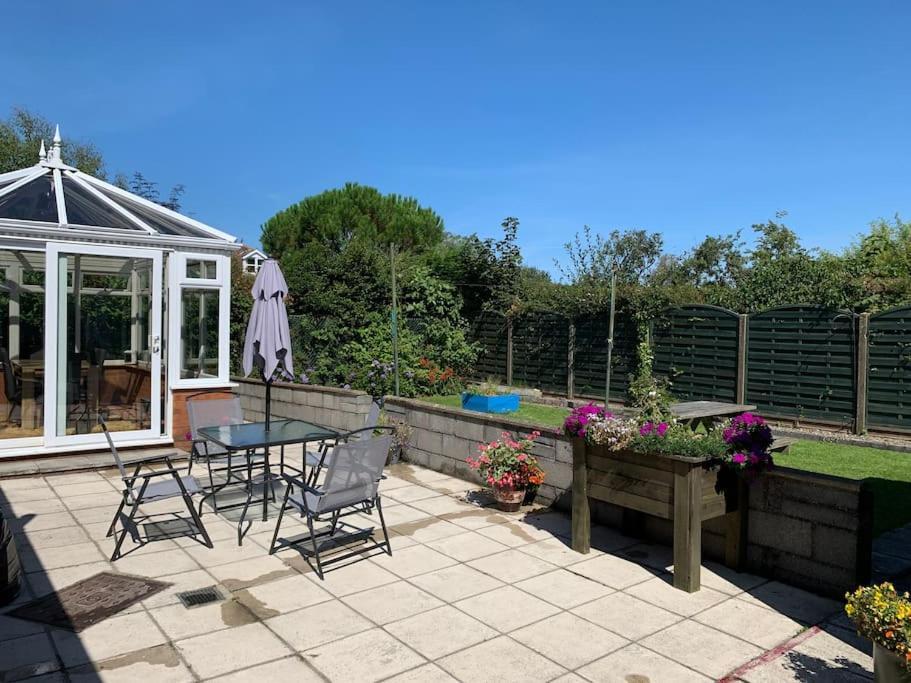 Crud Yr Awel, Dinas, Pembrokeshire Holiday home *
